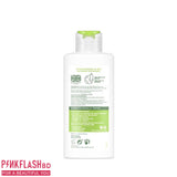 Our Simple Replenishing Rich Moisturiser is a vitamin-rich, replenishing moisturiser to help smooth and soften skin. Made with only the purest ingredients, for sensitive skin.